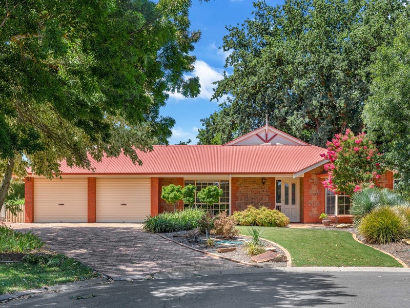 11 Elm Drive, Oakbank, SA 5243 Property Details