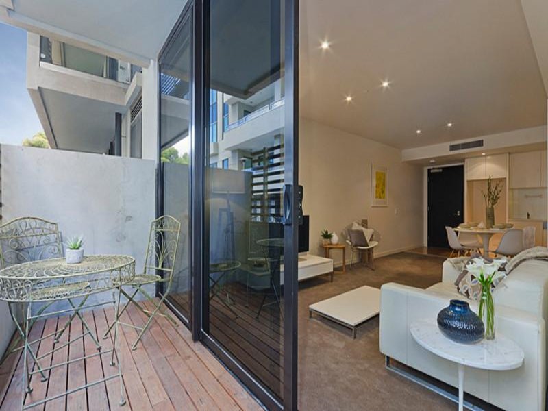 110/68 Eastern Beach Road, Geelong, VIC 3220