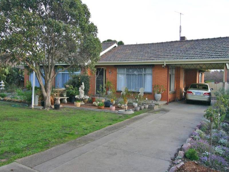 64 Commercial Street, Willaura, Vic 3379 Property Details