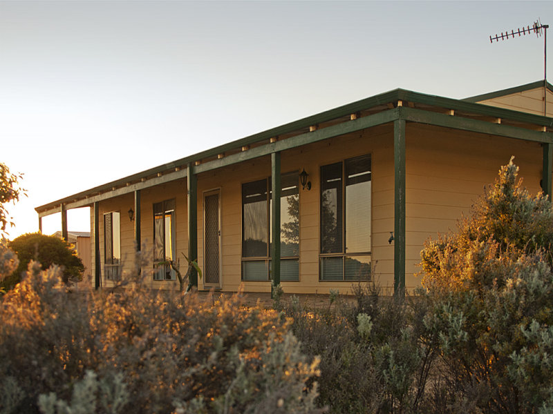 1 Heales Way, Green Head, WA 6514