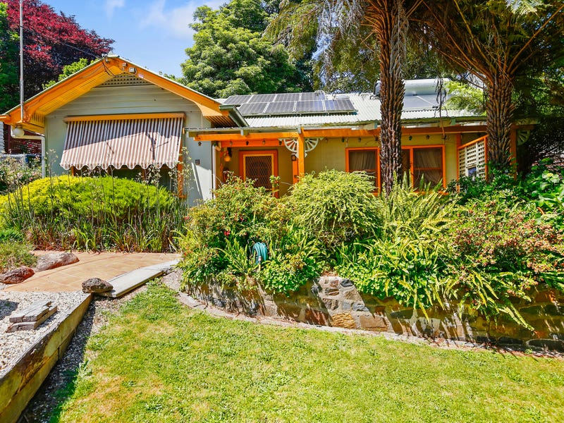 4 Giffords Road, Warburton, Vic 3799 Property Details