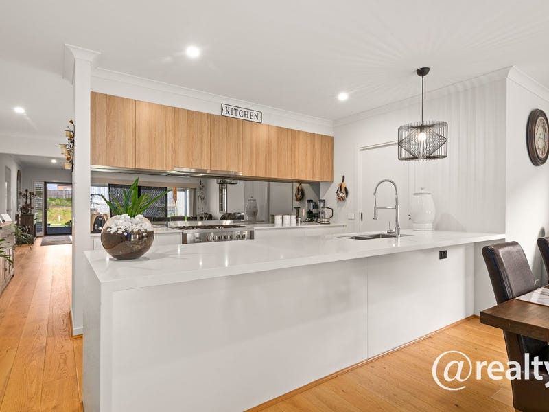 44 Skyline Drive, Warragul, Vic 3820 House for Sale