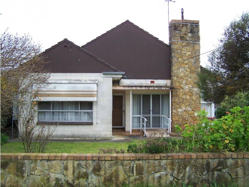 5 Julian Street West, Penola, SA 5277 Property Details