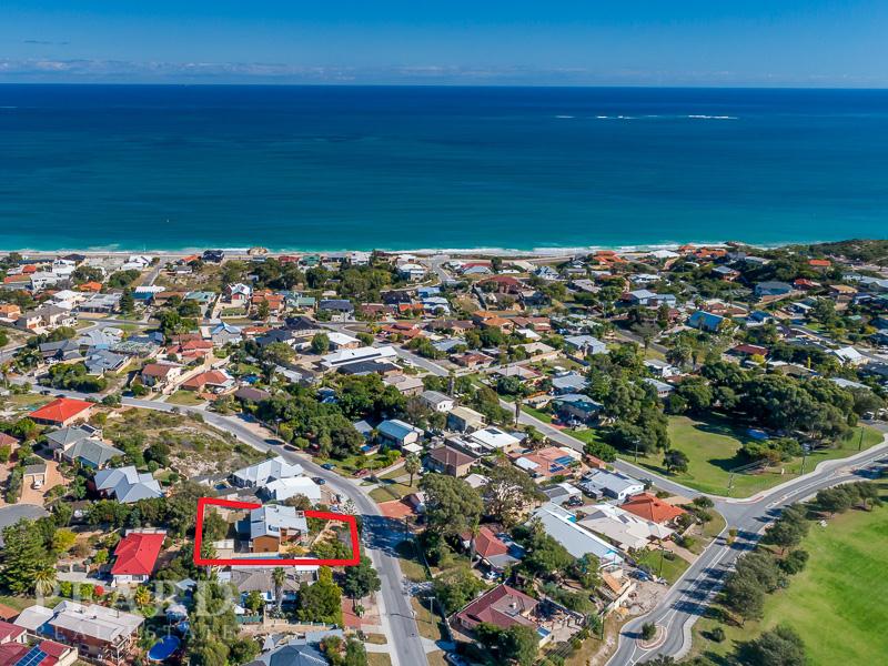 32 View Terrace, Quinns Rocks, WA 6030