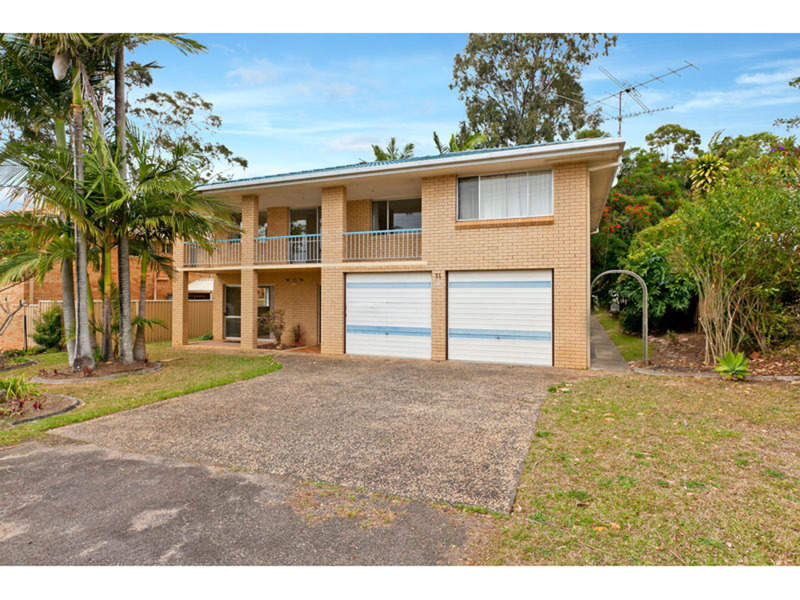 31 Torquay Road, Redland Bay, QLD 4165