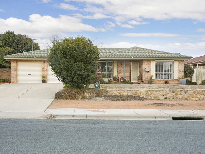 33 Furlong Road, Queanbeyan West, NSW 2620