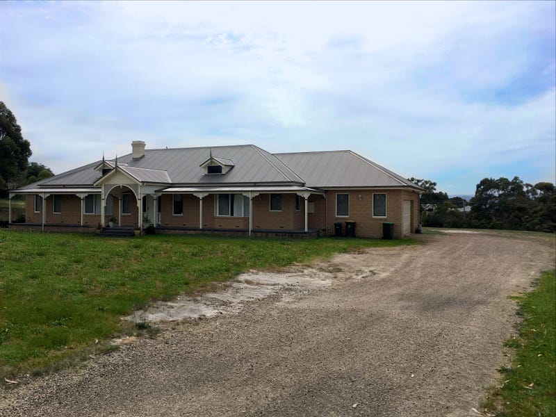 2426 Laurimar Hill Drive, Doreen, Vic 3754 Property Details