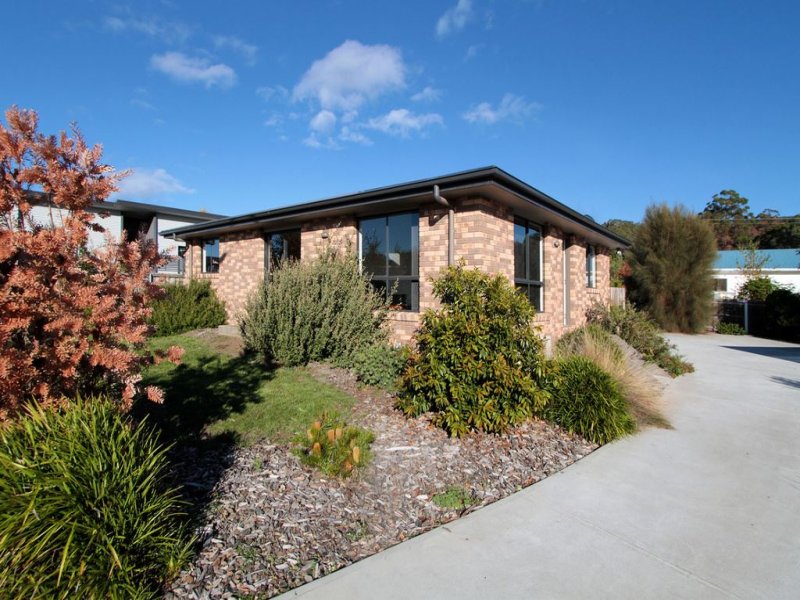 1/19 Rannah Street, Electrona, Tas 7054 - Property Details