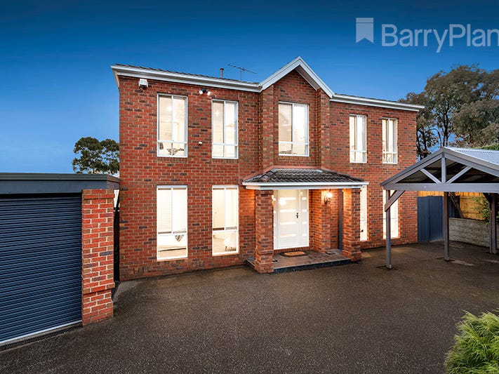 8 Quarry Hills Drive, Berwick, VIC 3806