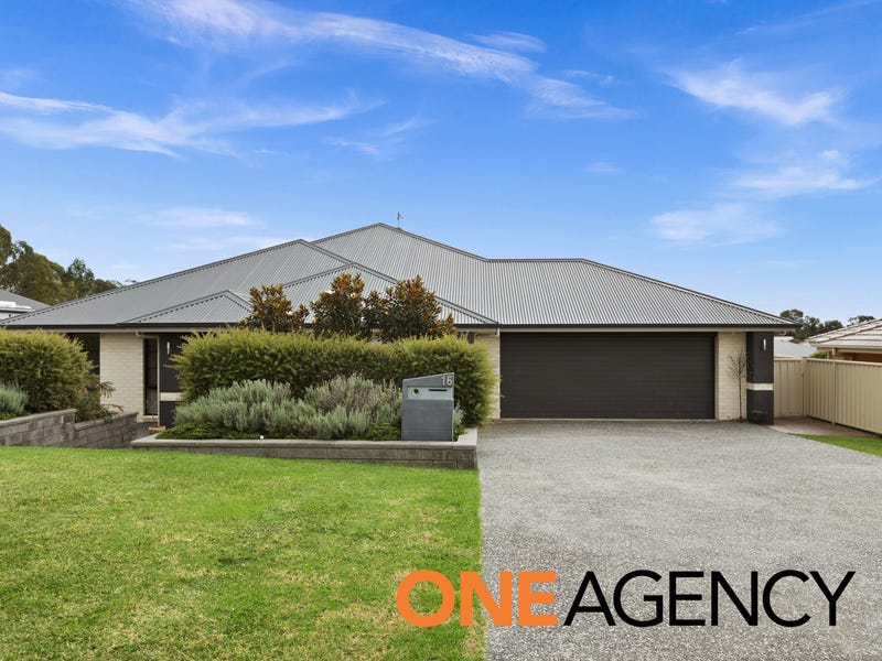 16 Nutans Crest, South Nowra, NSW 2541