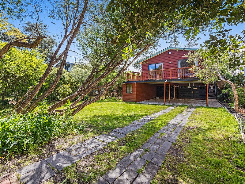 168 Surf Parade, Inverloch, Vic 3996 Property Details