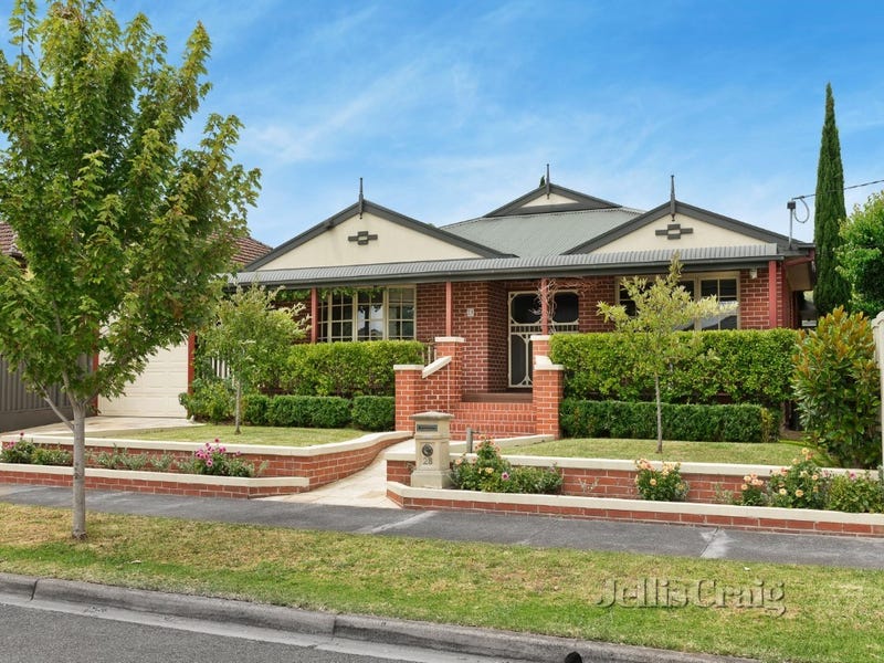 28 Murray Drive, Burwood, VIC 3125