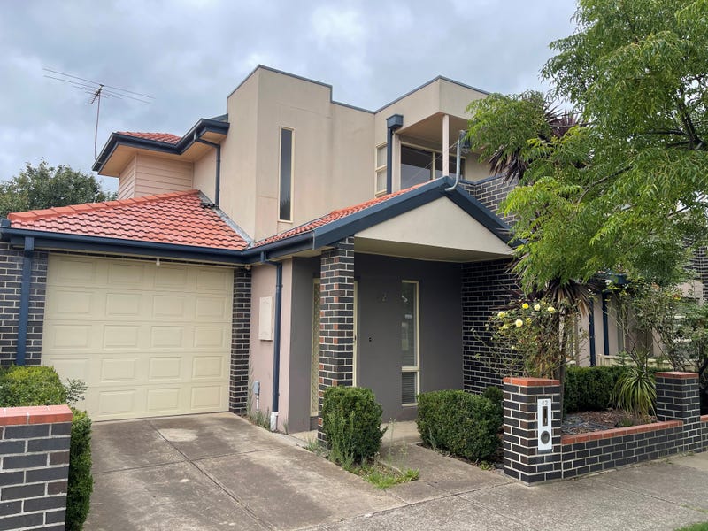 42 Maddox Road, Newport, VIC 3015