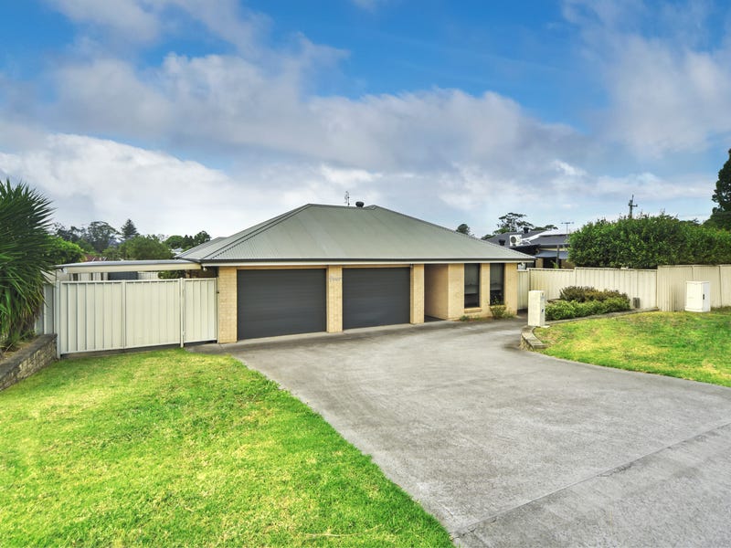 4 Lyndhurst Drive, Bomaderry, NSW 2541 Property Details