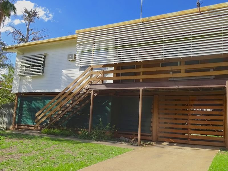 33 Jackson Avenue, Moranbah, Qld 4744 Property Details