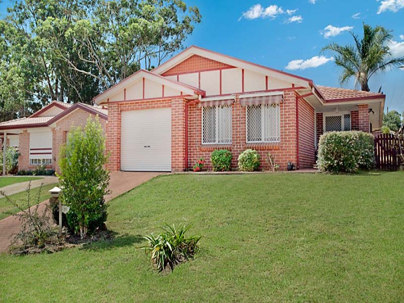 11 Gadshill Place, Rosemeadow, NSW 2560 Property Details