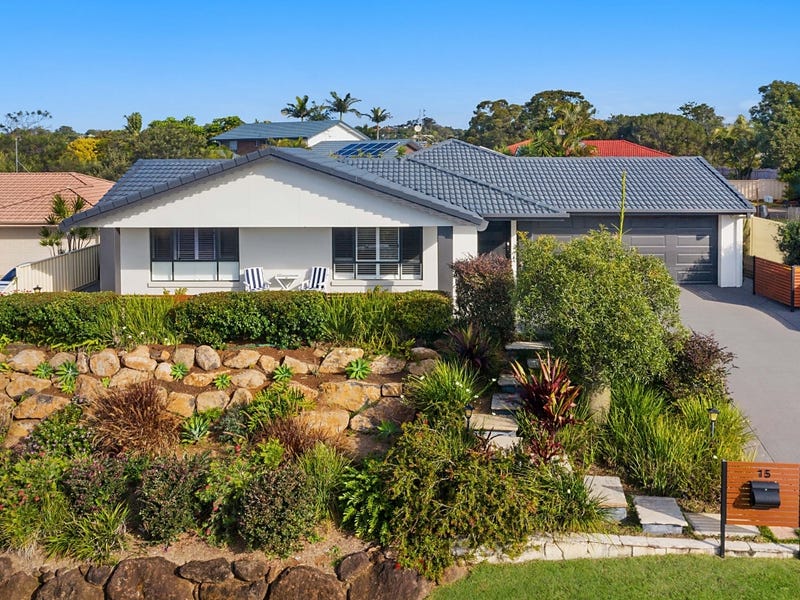 15 Oakland Parade Banora Point Nsw 2486