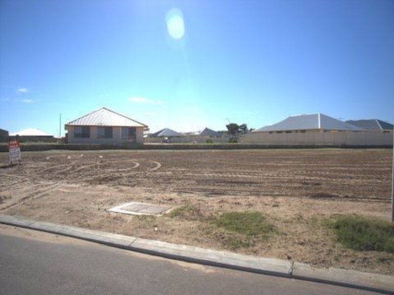 79 Stillwater Avenue, Drummond Cove, WA 6532