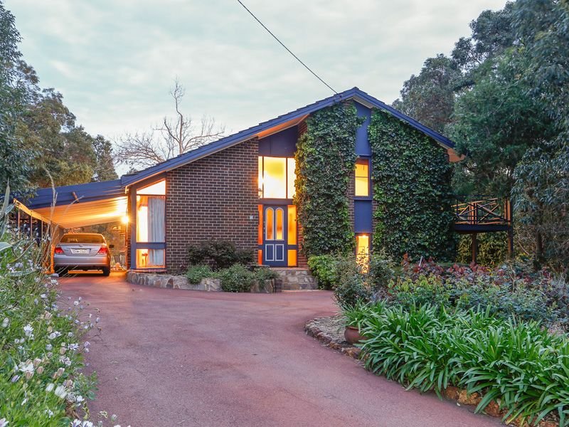 7 Balga Place, Gooseberry Hill, WA 6076