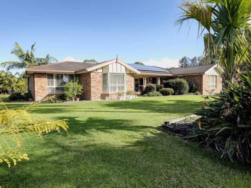 219 The Lakesway, Forster, NSW 2428 Property Details