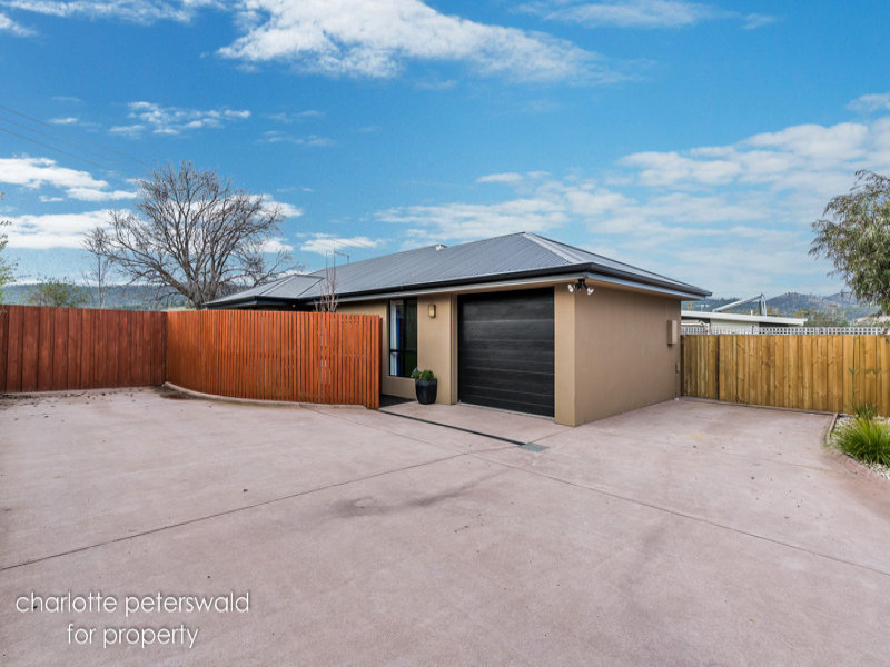 2/10 Glebe Hill Road, Howrah, TAS 7018