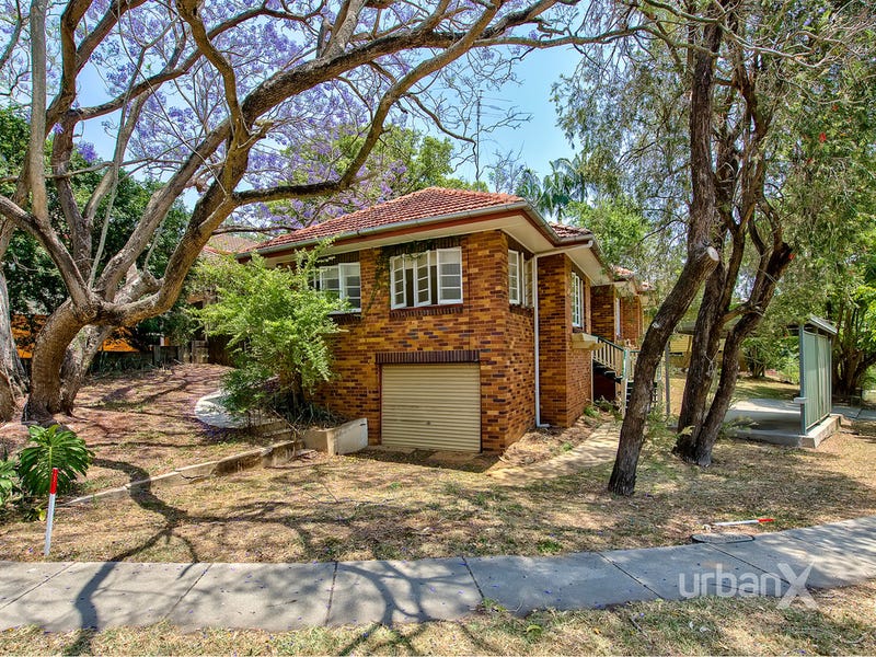 4 Warburton Street, Bardon, Qld 4065 Property Details