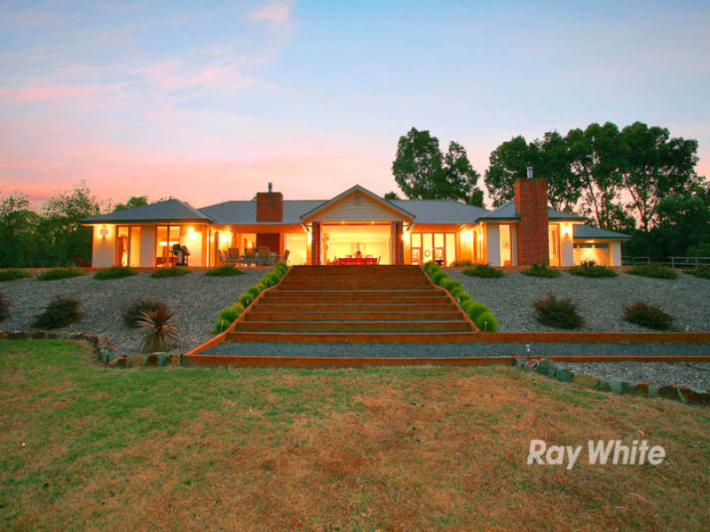 1 Tamboore Way, Lysterfield South, VIC 3156