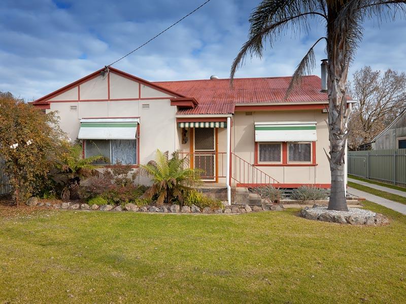 Property 106613142, Tangambalanga, Vic 3691 Property Details