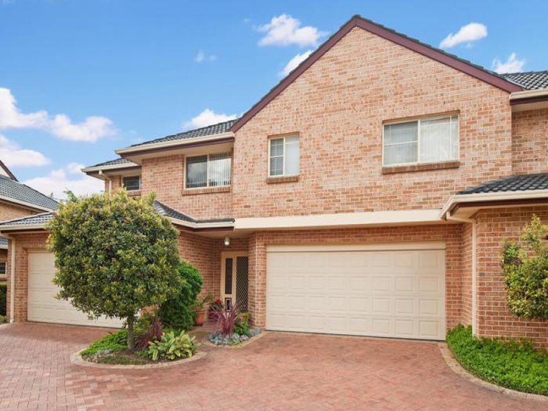 2/24 Arnold Place, Menai, NSW 2234 Property Details