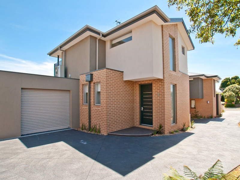 2/4 Denbigh Street, Frankston, Vic 3199 Property Details