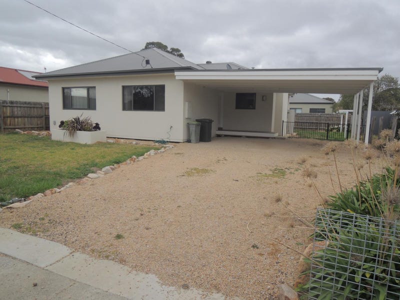 15 Allman Street, Heyfield, VIC 3858