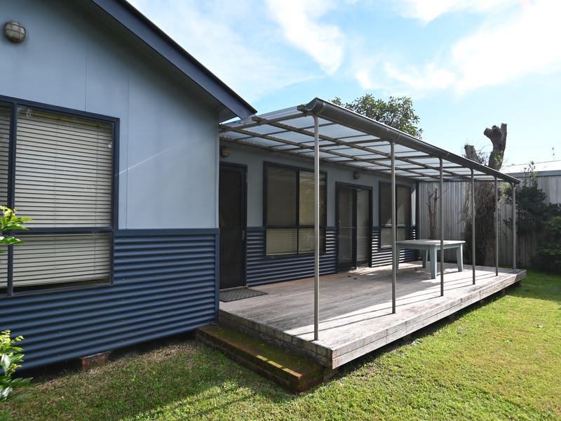 1 Cambewarra Road, Currarong, NSW 2540