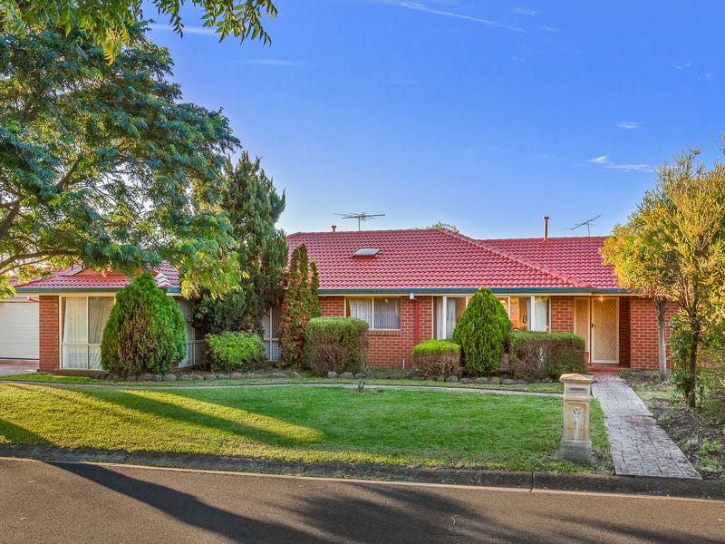 1 Sambuco Court Sydenham Vic 3037 Realestate Com Au