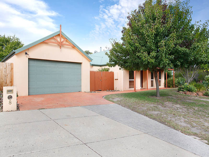 8 The Green, Somerville, Vic 3912 Property Details