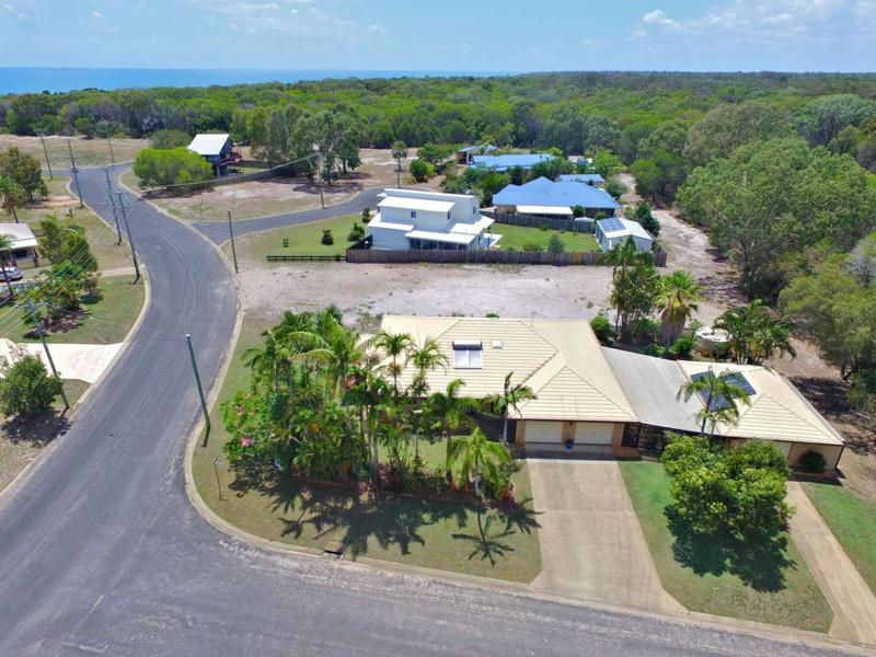 35 Mackerel Street, Woodgate, QLD 4660