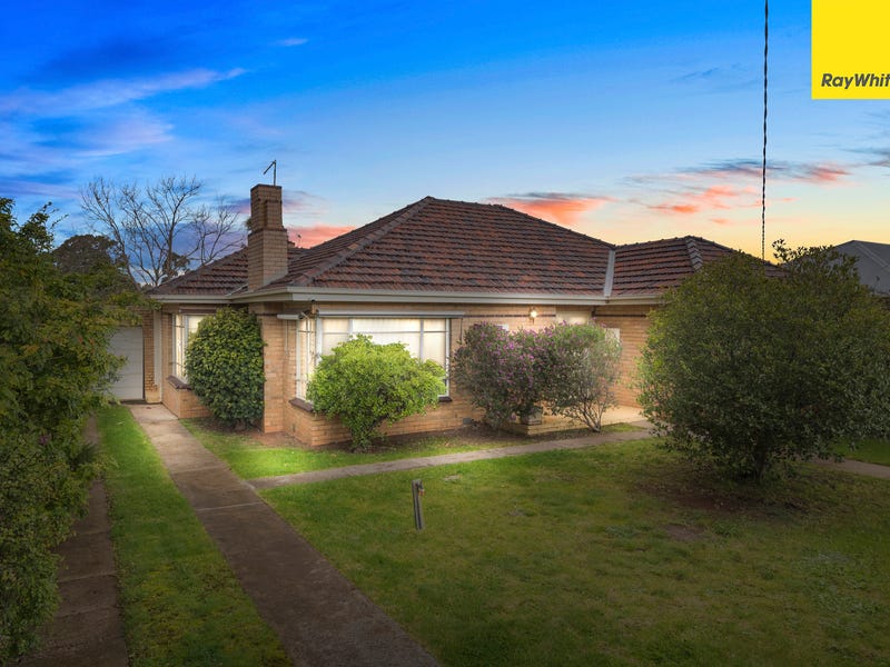 12 Exford Road, Melton South, Vic 3338 House for Sale