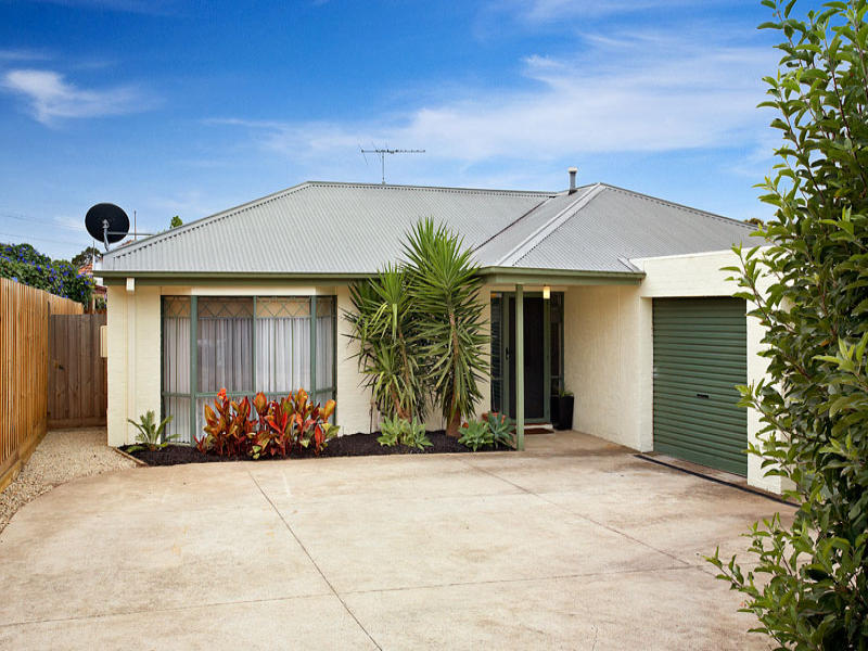 60A Mcmahon Road, Reservoir, VIC 3073