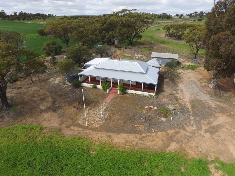 70 Roberts Road, Goomalling, WA 6460 Property Details
