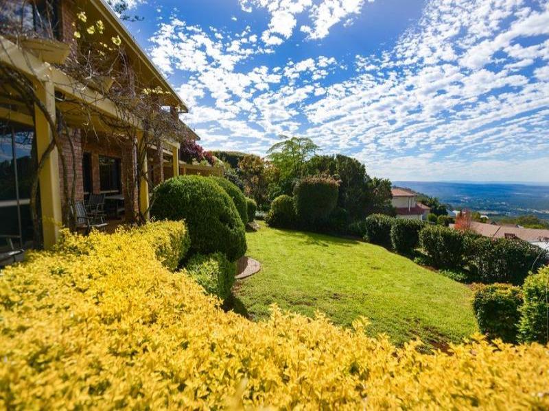 24 Katoomba Cres, Prince Henry Heights, QLD 4350