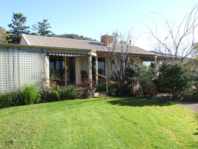 Property 107514450, Glenrowan, Vic 3675 Property Details