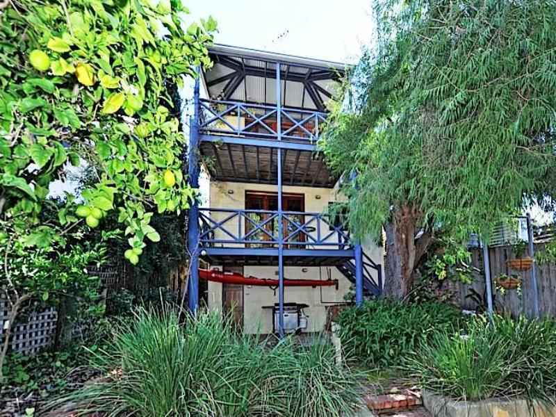 53 Harvest Road, North Fremantle, WA 6159