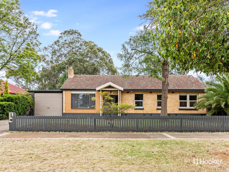 215 Midway Road, Elizabeth Downs, SA 5113