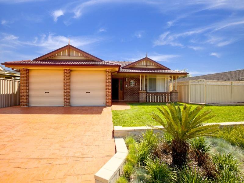 2 Freeman CCT, Ingleburn, NSW 2565 Property Details
