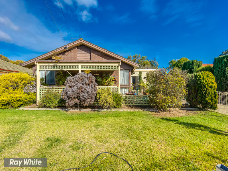 3 Rosella Avenue, Werribee, Vic 3030 Property Details