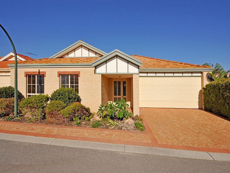8/85 Cook Avenue, Hillarys, WA 6025 Property Details