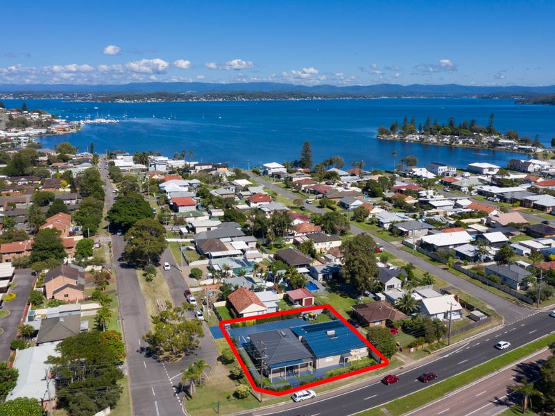 1A Emily Street, Marks Point, NSW 2280