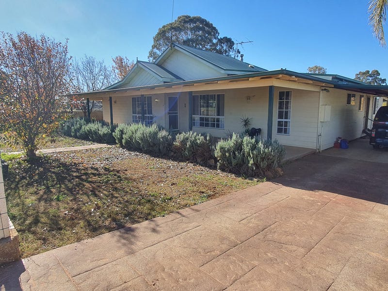 13 Airport Street, Temora, NSW 2666