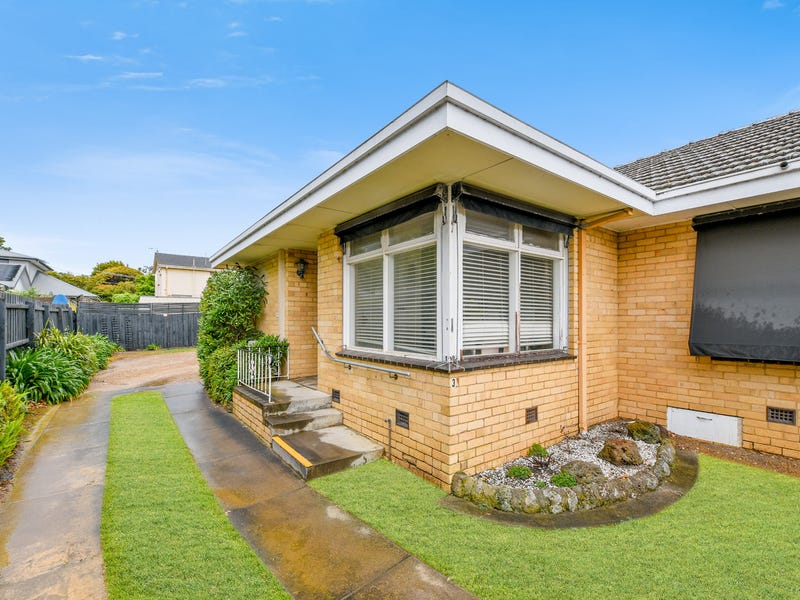 2 clyde court frankston south sale