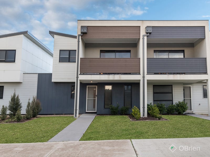 9 Nugget Way Cranbourne East Vic 3977 Property Details