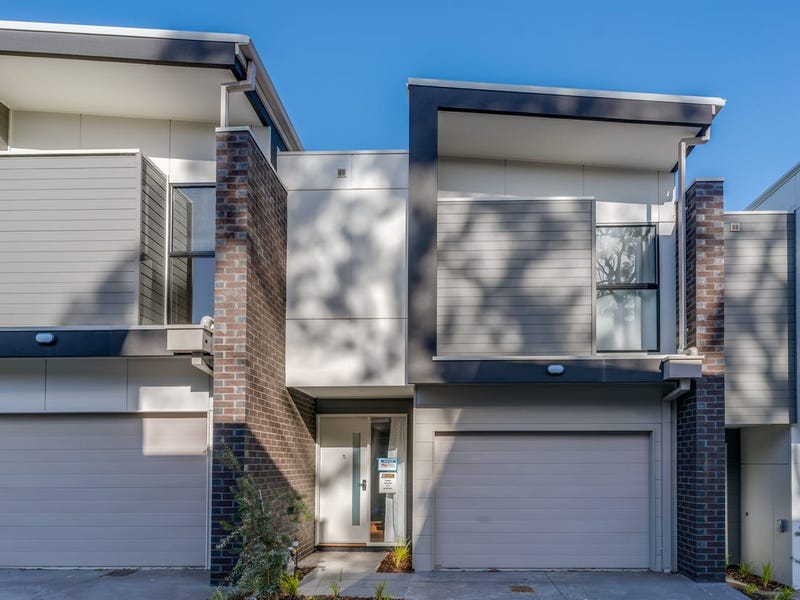 5 Vantage Close, Ringwood, Vic 3134 House for Rent